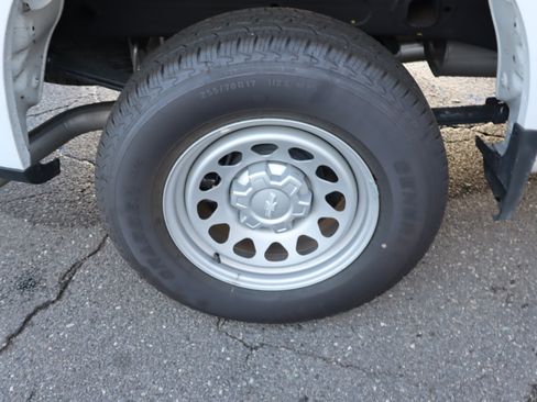 Used 2026 Chevrolet Silverado 1500 W/T RWD image 34