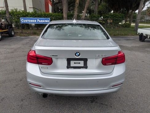 Used 2017 BMW 320i xDrive Sedan image 6