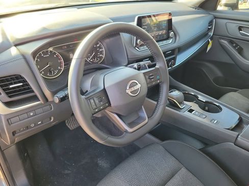 Certified 2026 Nissan Rogue SV image 21