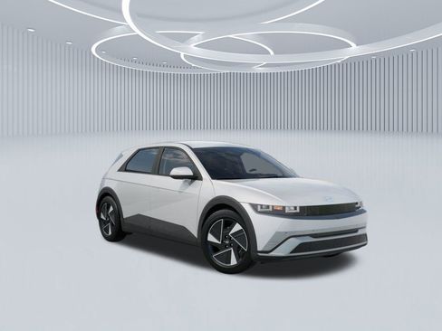 New 2026 Hyundai Ioniq 5 SEL image 2