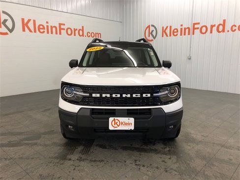 Used 2025 Ford Bronco Sport Outer Banks w/ Outer Banks Tech Package+ image 2