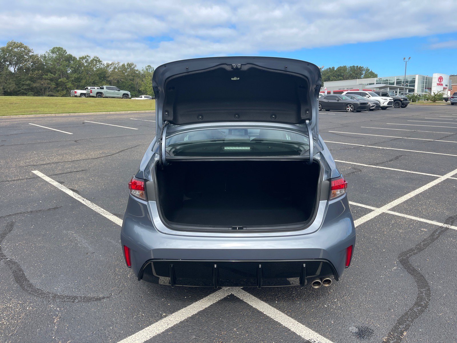 Used 2024 Toyota Corolla SE FWD image 16