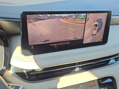 Used 2025 INFINITI QX60 Luxe w/ Cargo Package image 23