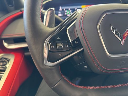 Used 2025 Chevrolet Corvette Stingray Preferred Cpe w/ 2LT image 23