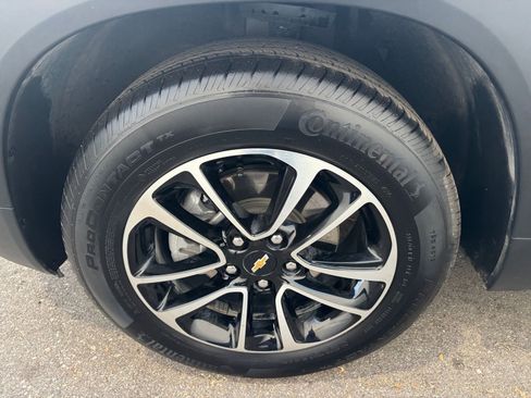 Used 2025 Chevrolet TrailBlazer LT image 30