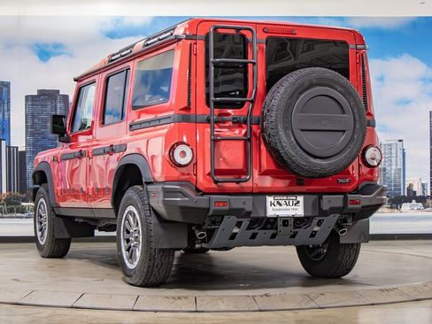 Used 2025 INEOS Grenadier Fieldmaster Edition image 9