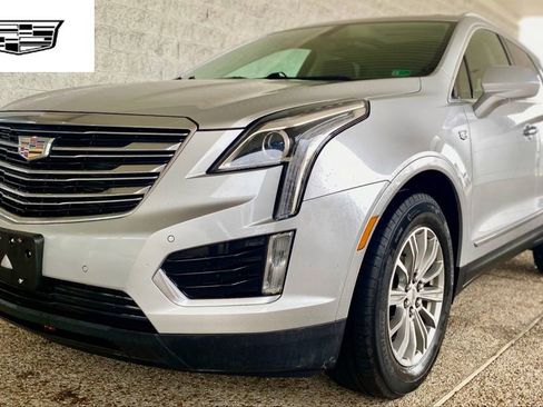 Used 2017 Cadillac XT5 Luxury image 1