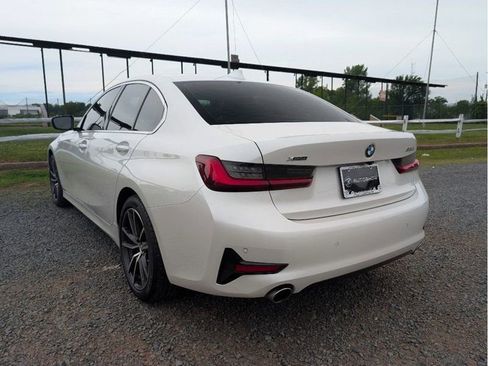 Used 2022 BMW 330i xDrive Sedan w/ Premium Package 2 AWD/4WD image 8