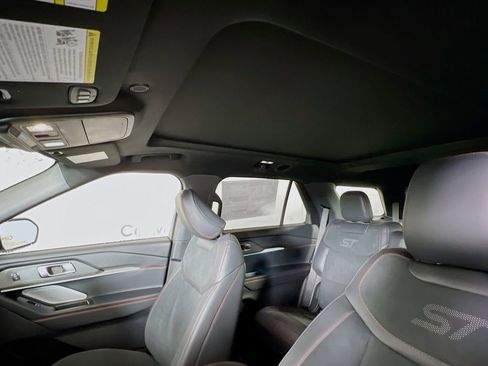 New 2026 Ford Explorer ST w/ Sun And Sound Package image 27