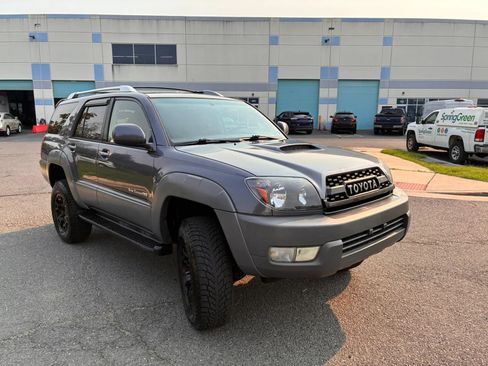 Used 2003 Toyota 4Runner Sport AWD/4WD image 10