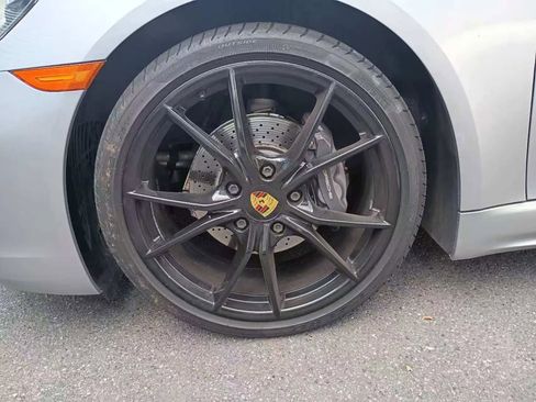 Used 2018 Porsche 718 Cayman image 19