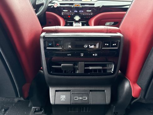 Used 2023 Acura MDX A-Spec image 18