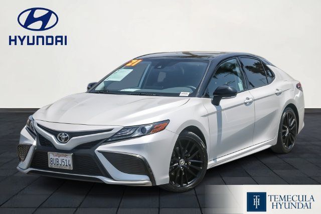 Used 2021 Toyota Camry XSE w/ Carpet Mat Package (TMS) FWD image 1