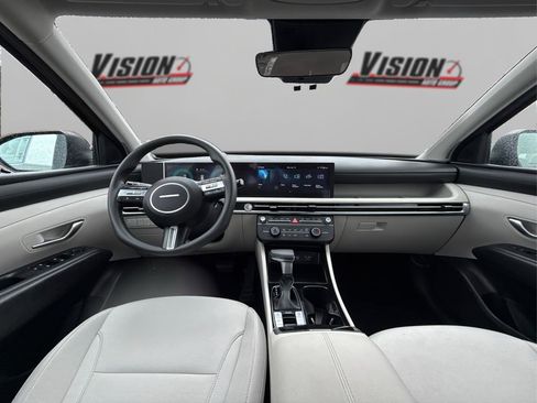 Used 2025 Hyundai Tucson SE AWD/4WD image 24