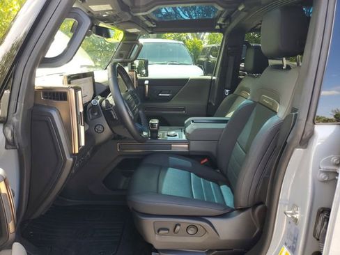 Used 2024 GMC Hummer EV 3X AWD/4WD image 18