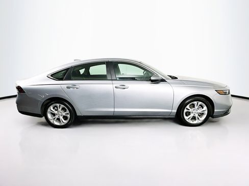 Used 2025 Honda Accord LX image 10