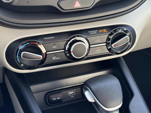 New 2025 Kia Soul LX image 28