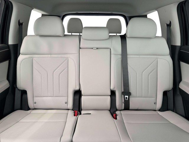 New 2026 Hyundai Santa Fe SEL FWD image 16