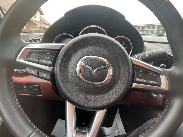 Used 2019 MAZDA MX-5 Miata RF Grand Touring RWD image 15