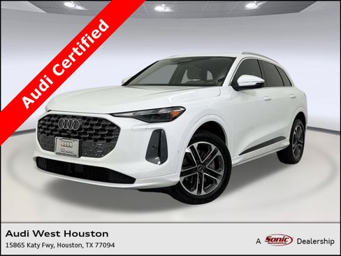 Certified 2025 Audi Q5 Premium w/ Convenience Package AWD/4WD image 1