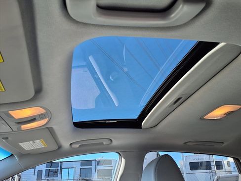 Used 2019 Hyundai Kona Ultimate w/ Cargo Package image 7