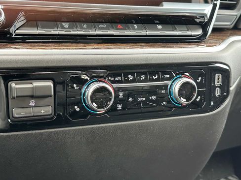 New 2025 GMC Sierra 2500 SLE w/ Preferred Package image 31