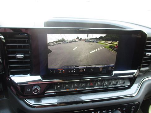 New 2026 Chevrolet Silverado 1500 ZR2 image 21