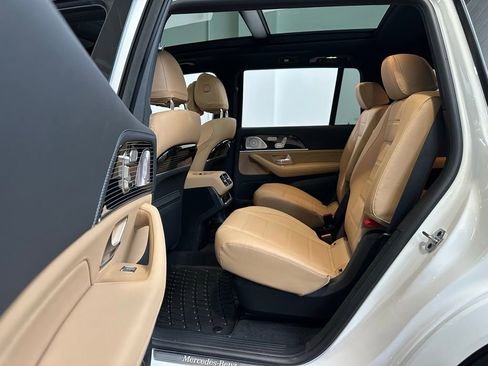 New 2026 Mercedes-Benz GLS 580 GLS 580 image 17