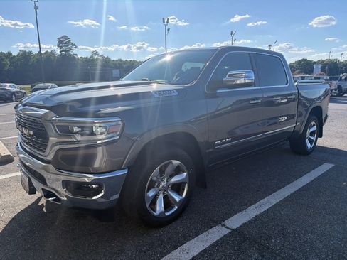 Used 2022 RAM 1500 Limited AWD/4WD image 1