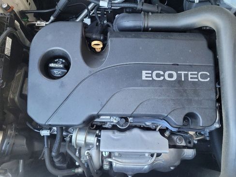 Used 2019 Chevrolet Equinox LT image 30