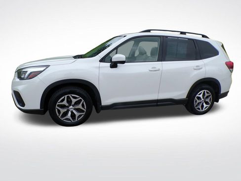 Used 2020 Subaru Forester Premium AWD/4WD image 3
