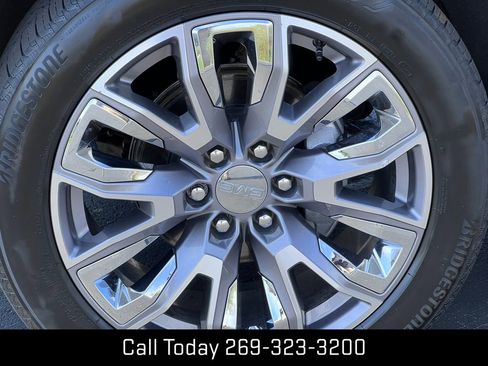 Used 2023 GMC Sierra 1500 Denali w/ Denali Reserve Package image 8