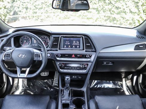 Used 2018 Hyundai Sonata Sport FWD image 12
