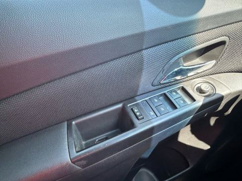 Used 2015 Chevrolet Cruze LT FWD image 27