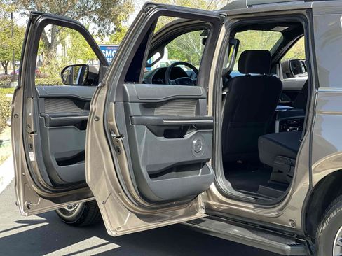 Used 2019 Ford Expedition Max XLT RWD image 61