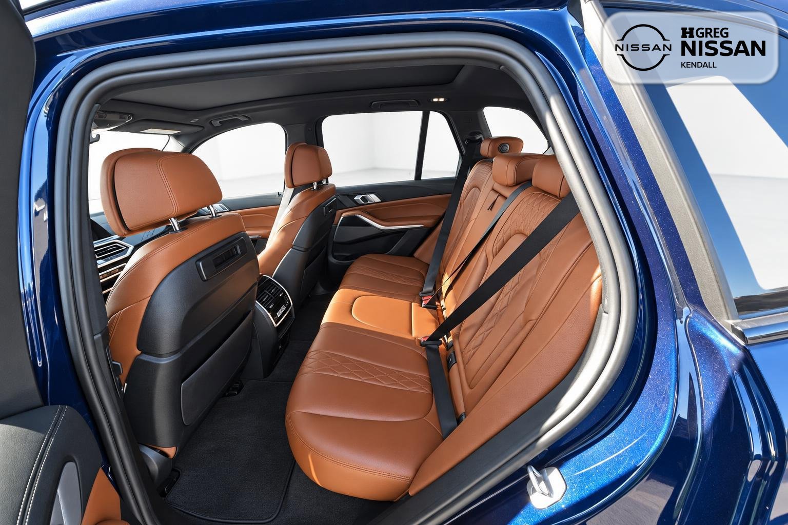Used 2021 BMW X5 M50i w/ Premium Package AWD/4WD image 9