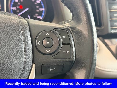 Used 2018 Toyota RAV4 XLE FWD image 22