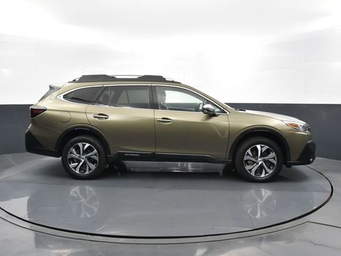 Used 2020 Subaru Outback Touring XT image 32