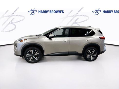 Used 2024 Nissan Rogue SL AWD/4WD image 8