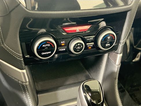 Used 2023 Subaru Forester Limited AWD/4WD image 16