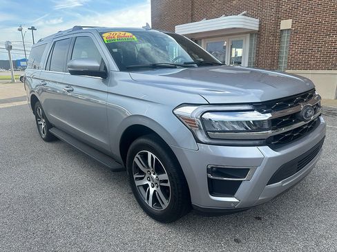 Certified 2024 Ford Expedition Max Limited RWD image 1