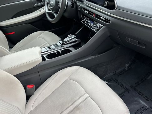 Used 2023 Hyundai Sonata Blue image 15
