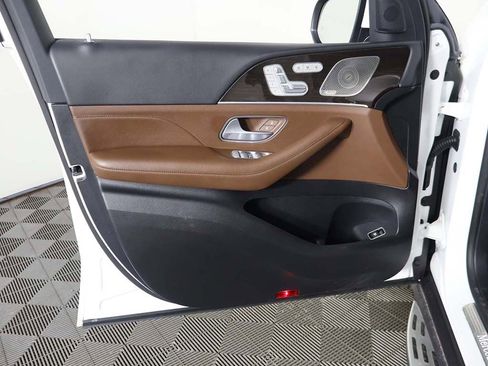 Used 2024 Mercedes-Benz GLE 450 4MATIC w/ AMG Line Exterior image 27