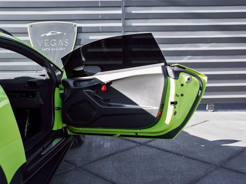 Used 2024 Lamborghini Huracan Sterrato image 33