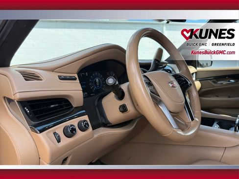 Used 2020 Cadillac Escalade Platinum AWD/4WD image 12