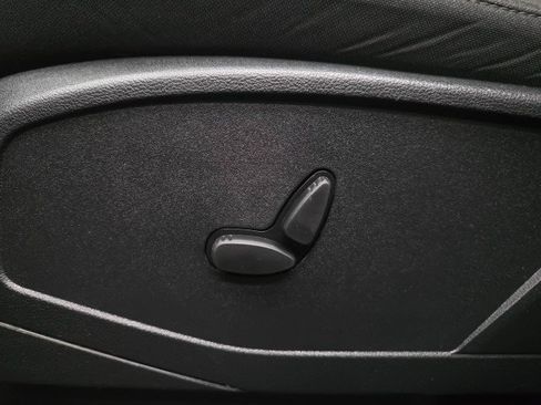 Used 2019 Ford Transit Connect XLT FWD image 31