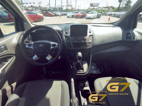 Used 2019 Ford Transit Connect XLT FWD image 9