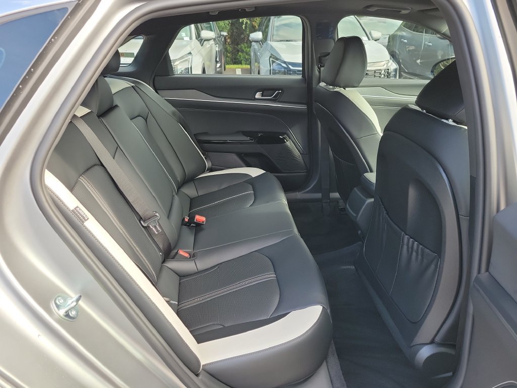 New 2027 Kia K5 GT-Line image 12