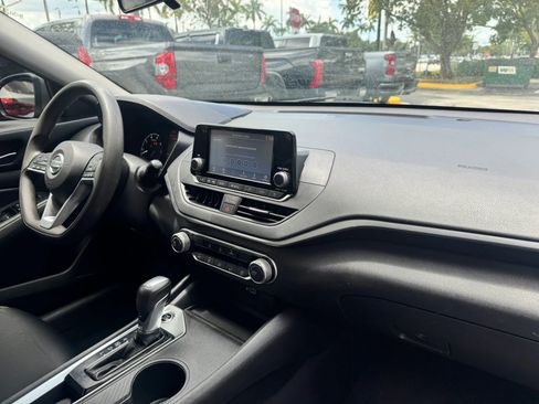 Used 2021 Nissan Altima 2.5 S FWD image 21