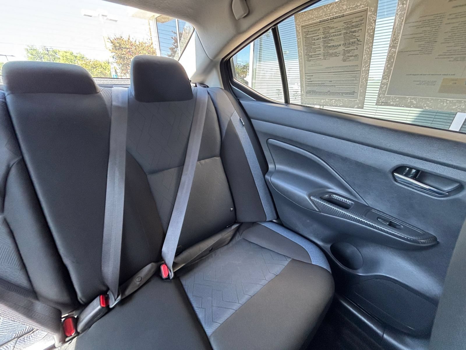 Used 2025 Nissan Versa SV FWD image 35